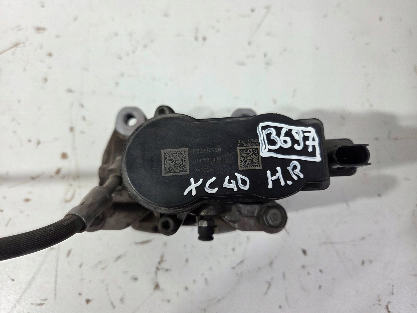 Volvo XC40 caliper brake rear right 31471185 (B697)