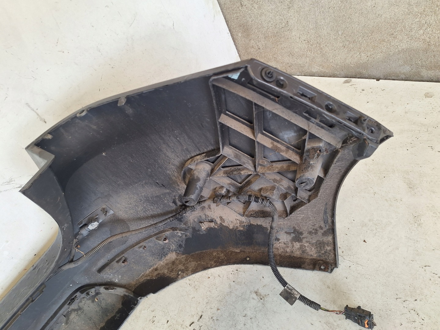 PEUGEOT 308 T9 SW 13-17 bumper + 4 X PDC