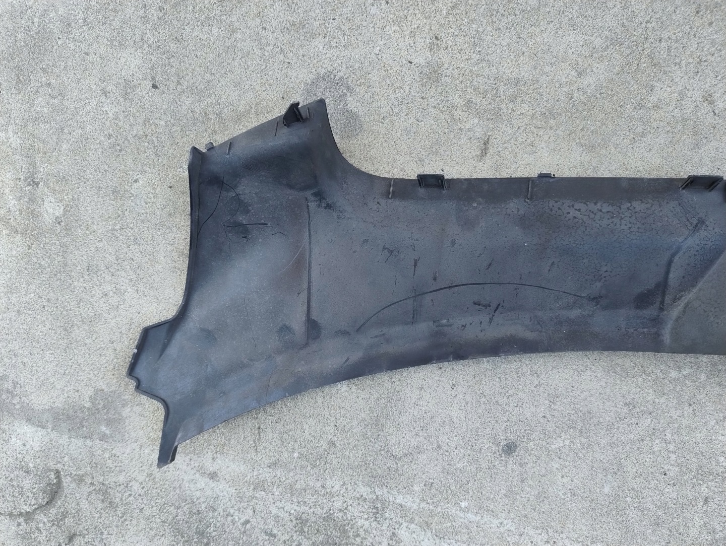 kryt krytka stěny předního AUDI A6 C6 4F0807081