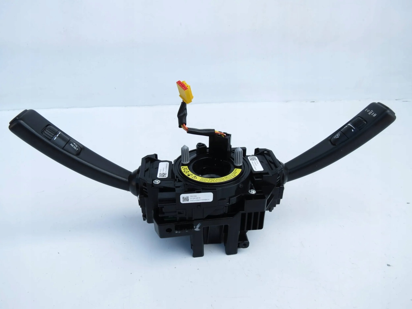 steering wheel levers and controls ring VOLVO S60 II 10-18 31343018