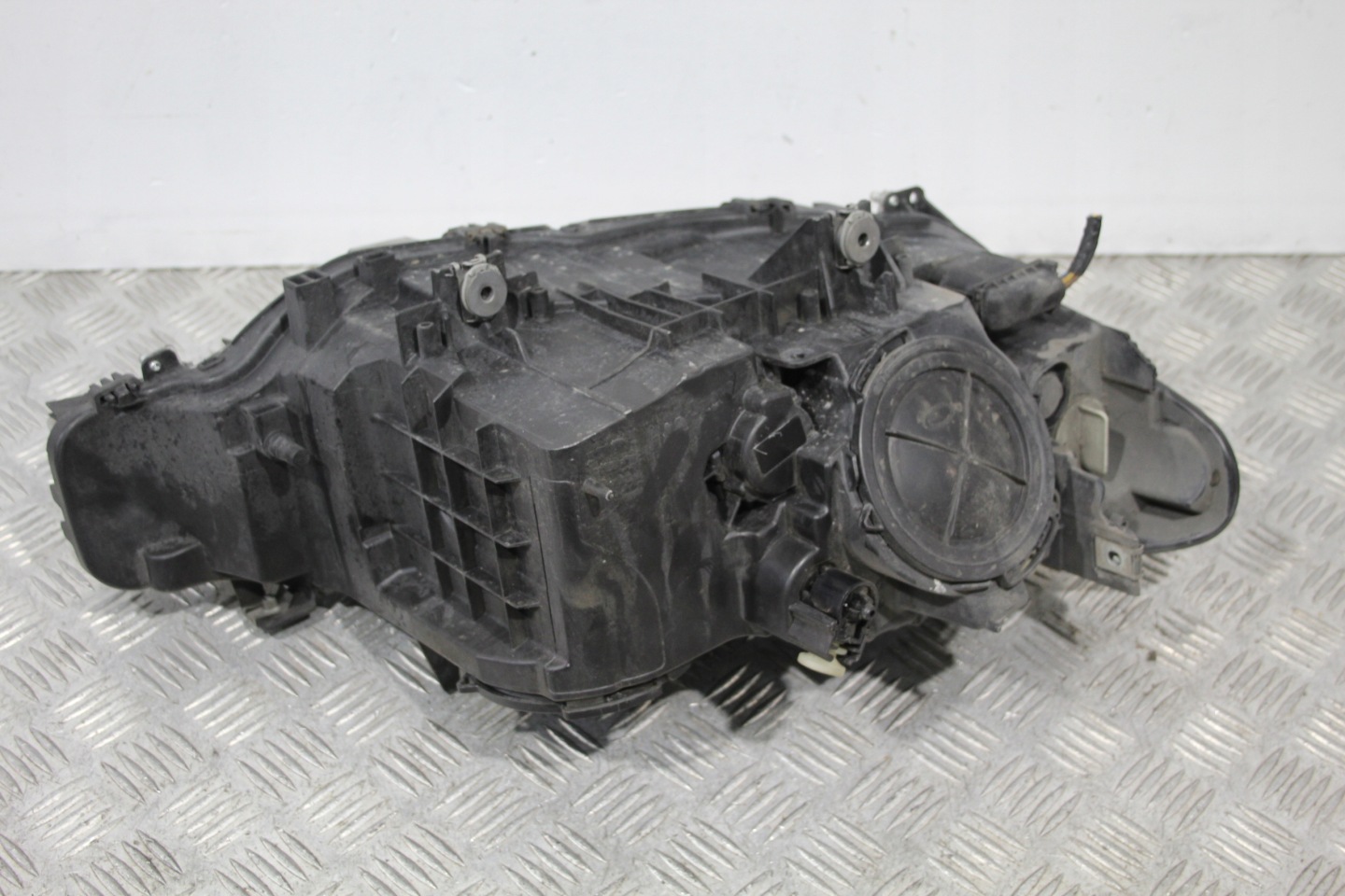 light left front BMW 3 F30 F31 7259523