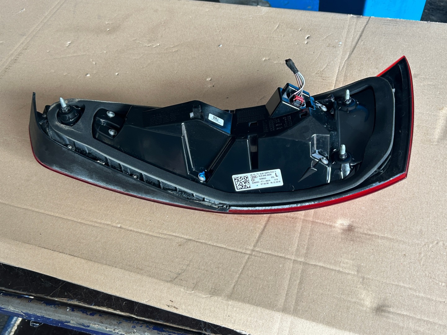 AUDI Q3 8U LIFT light rear left LED 8U0945093N