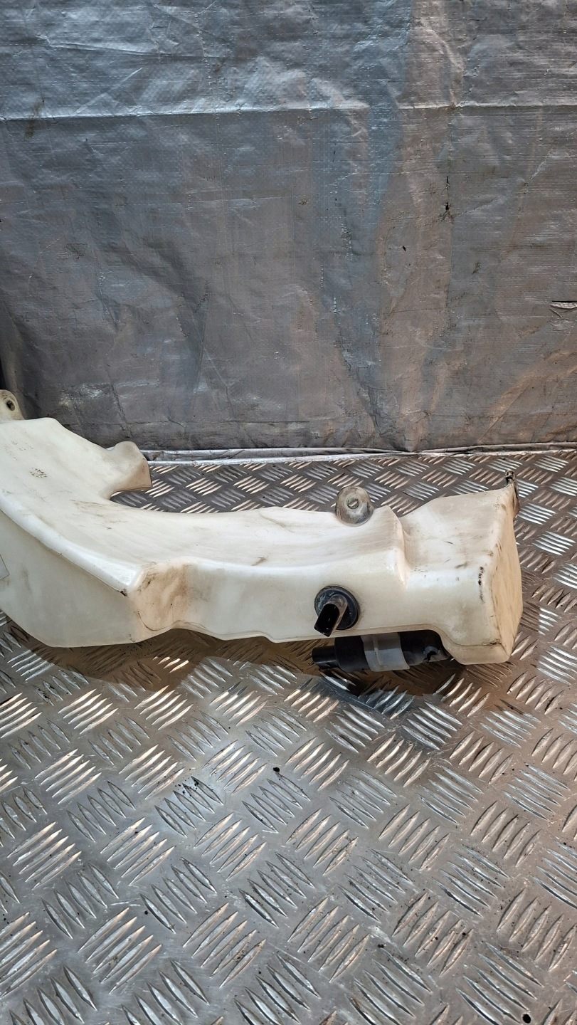 serbatoio LIQUIDO LAVAFARI AUDI A4 B6