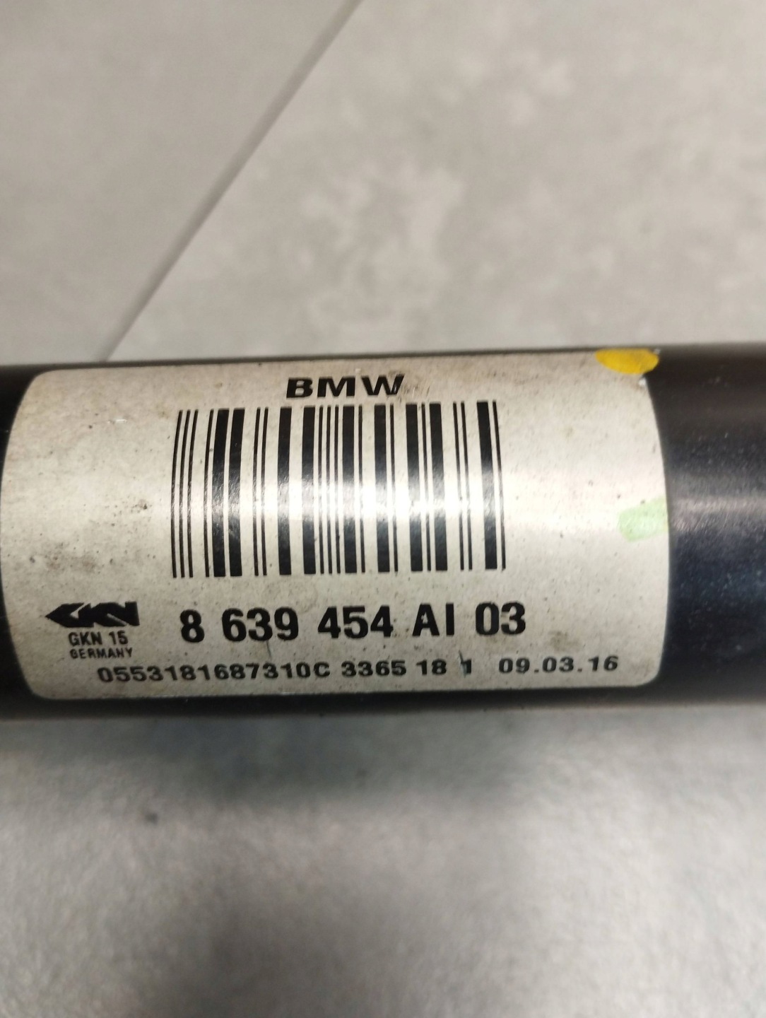BMW 7 G11 750i semi-axis right rear part 8639454