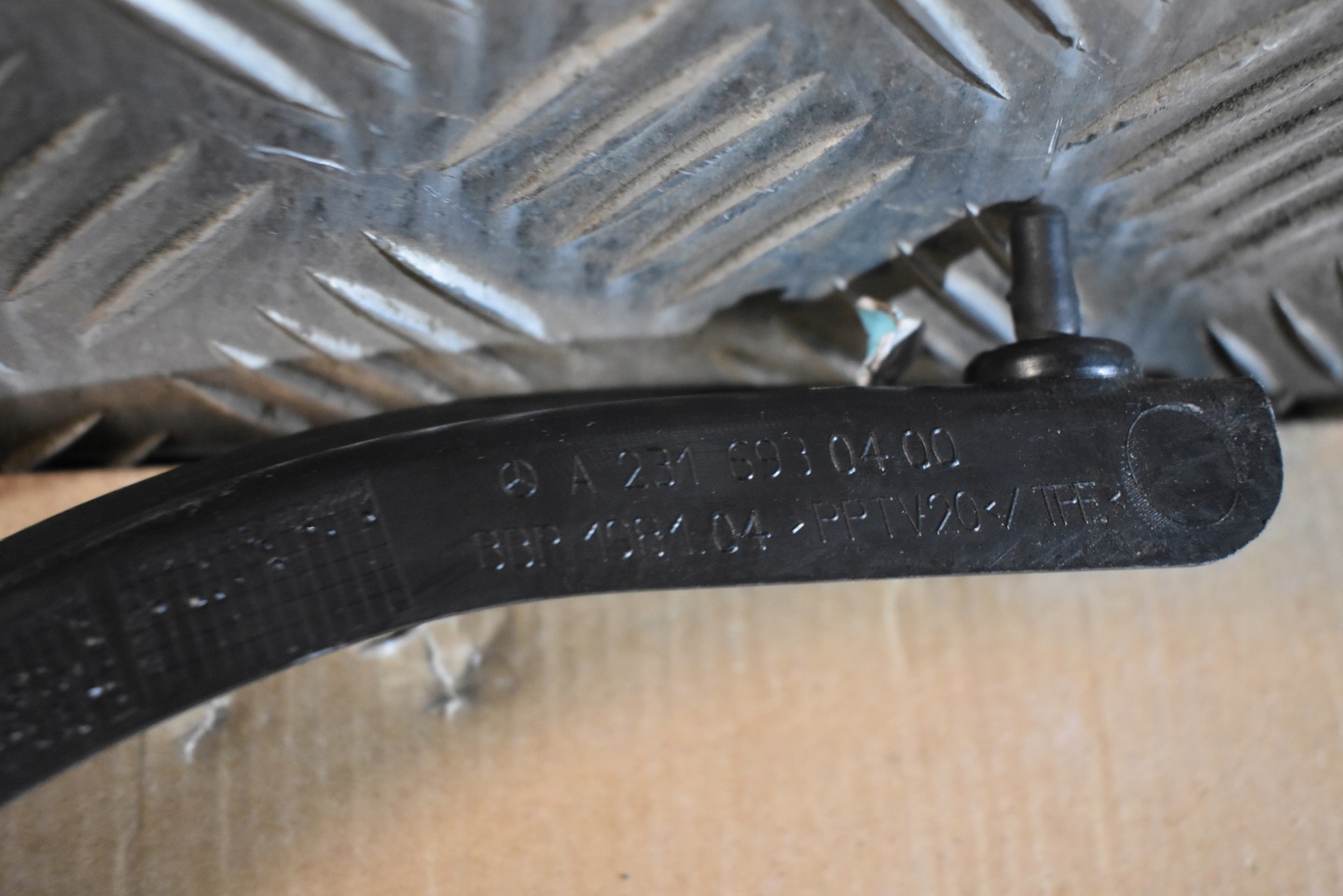 IDEALNA Dichtsatz rechts MERCEDES SL R231 1