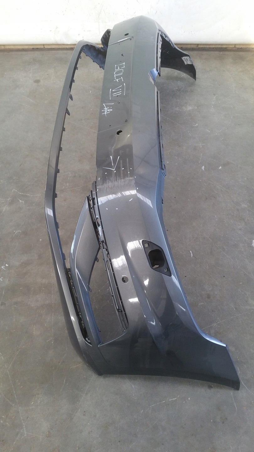 branik prednji dio PDC mlaznice VW Golf VII