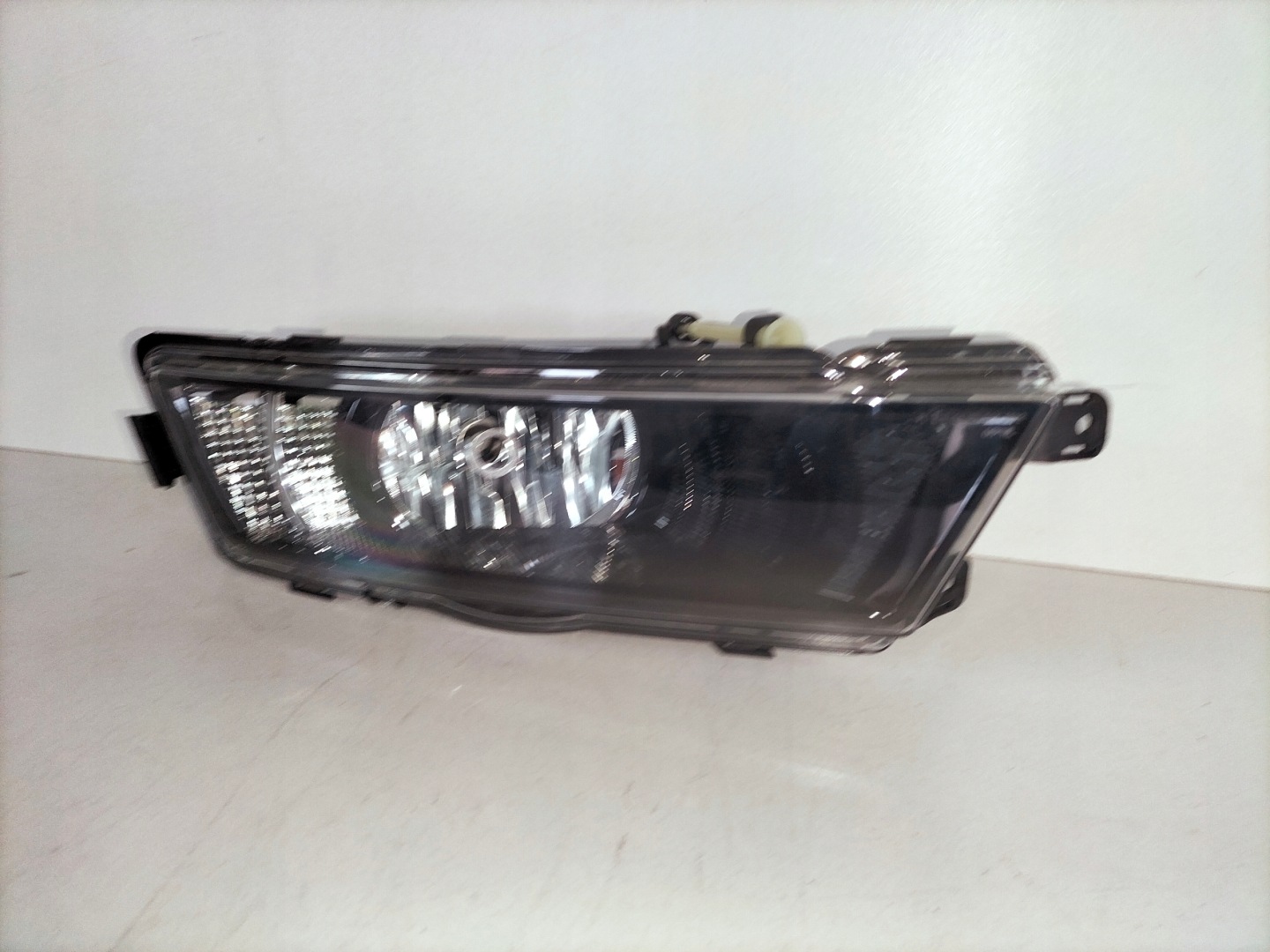fog light light right SKODA RAPID 12-17 LED