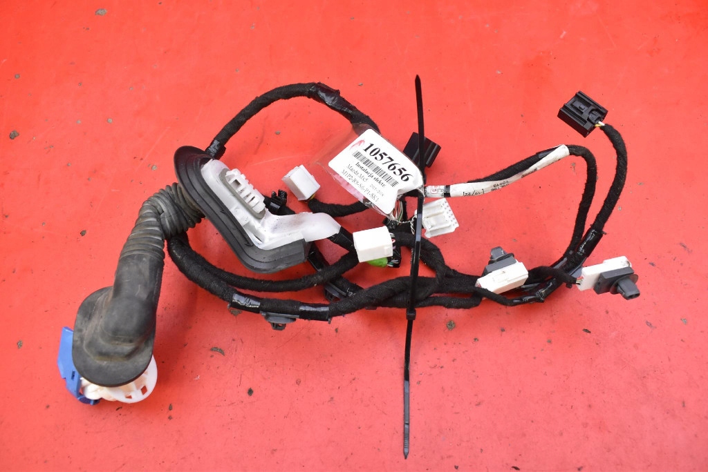 bundle wiring door PRAWYCH NB0D-67-200A MAZDA MX5 MX-5 4 IV ND 15-18