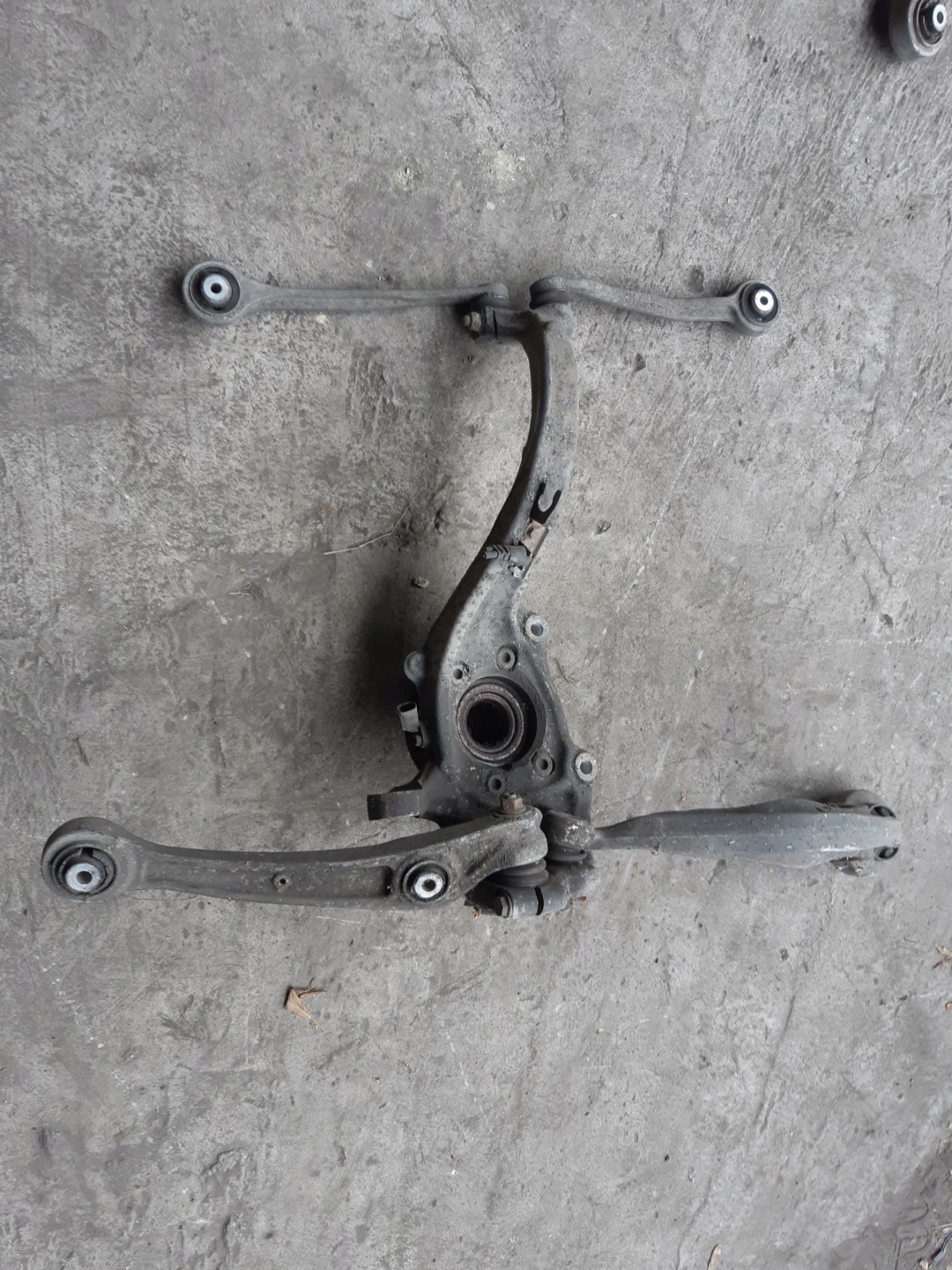 AUDI A4 B8 A5 8T A6 C7 A7 swing right right front 8K0407258E