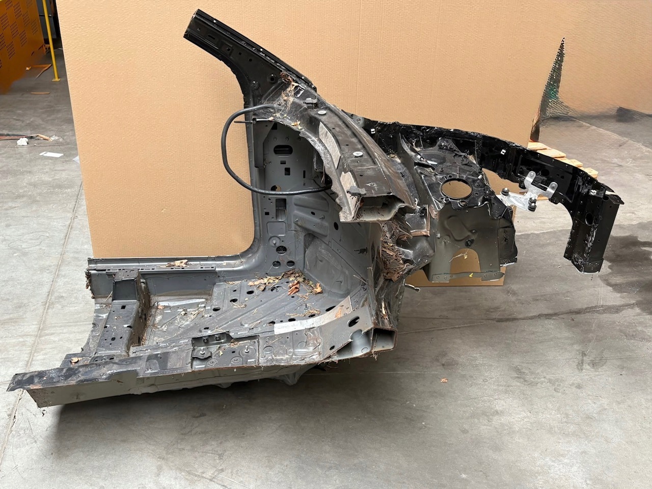 IDEALNA quarter front front left PORSCHE CAYENNE 9Y 1
