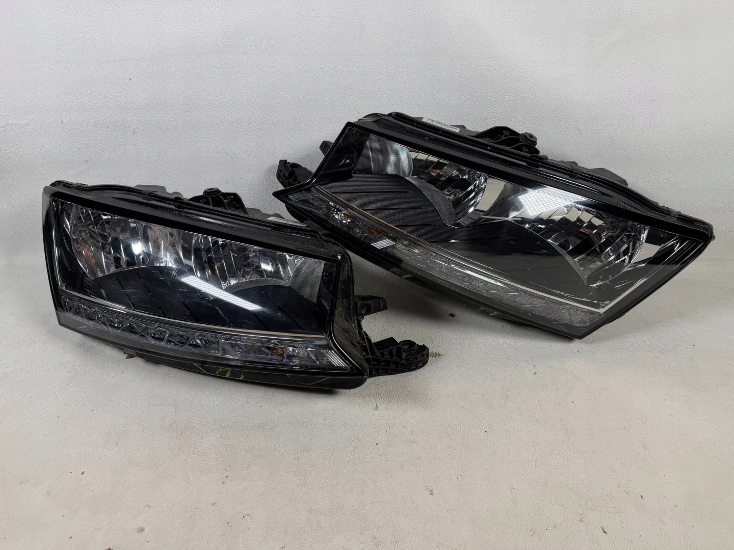 Skoda Fabia 3 III Lift Led 18- light right left front front