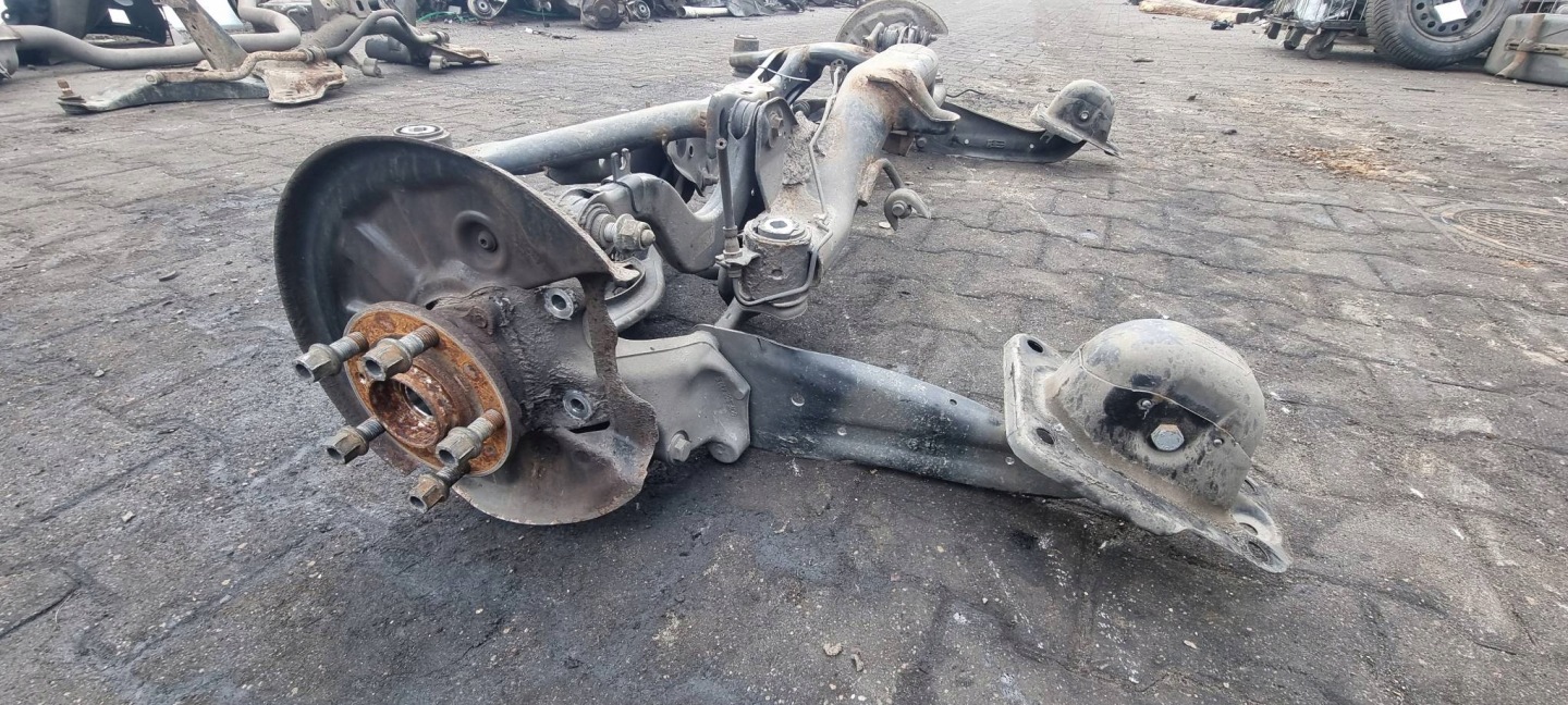 träger / Achsträger heck VOLKSWAGEN PASSAT B8 R-LINE
