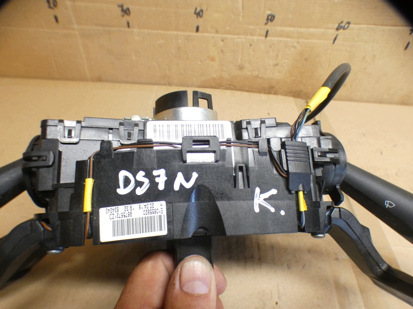 steering wheel levers and controls ring DS DS 7 CROSSBACK (17-22) 98262633ZD 98756731ZD