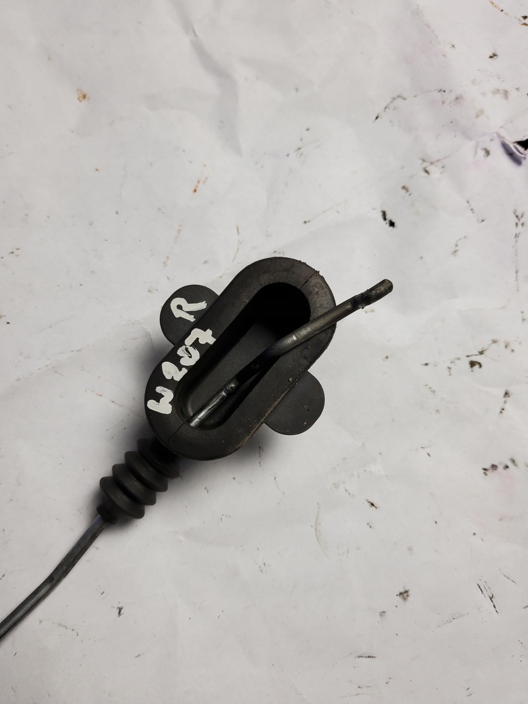 RYGIEL blocking of a lock handles right MERCEDES E W207 OE EU