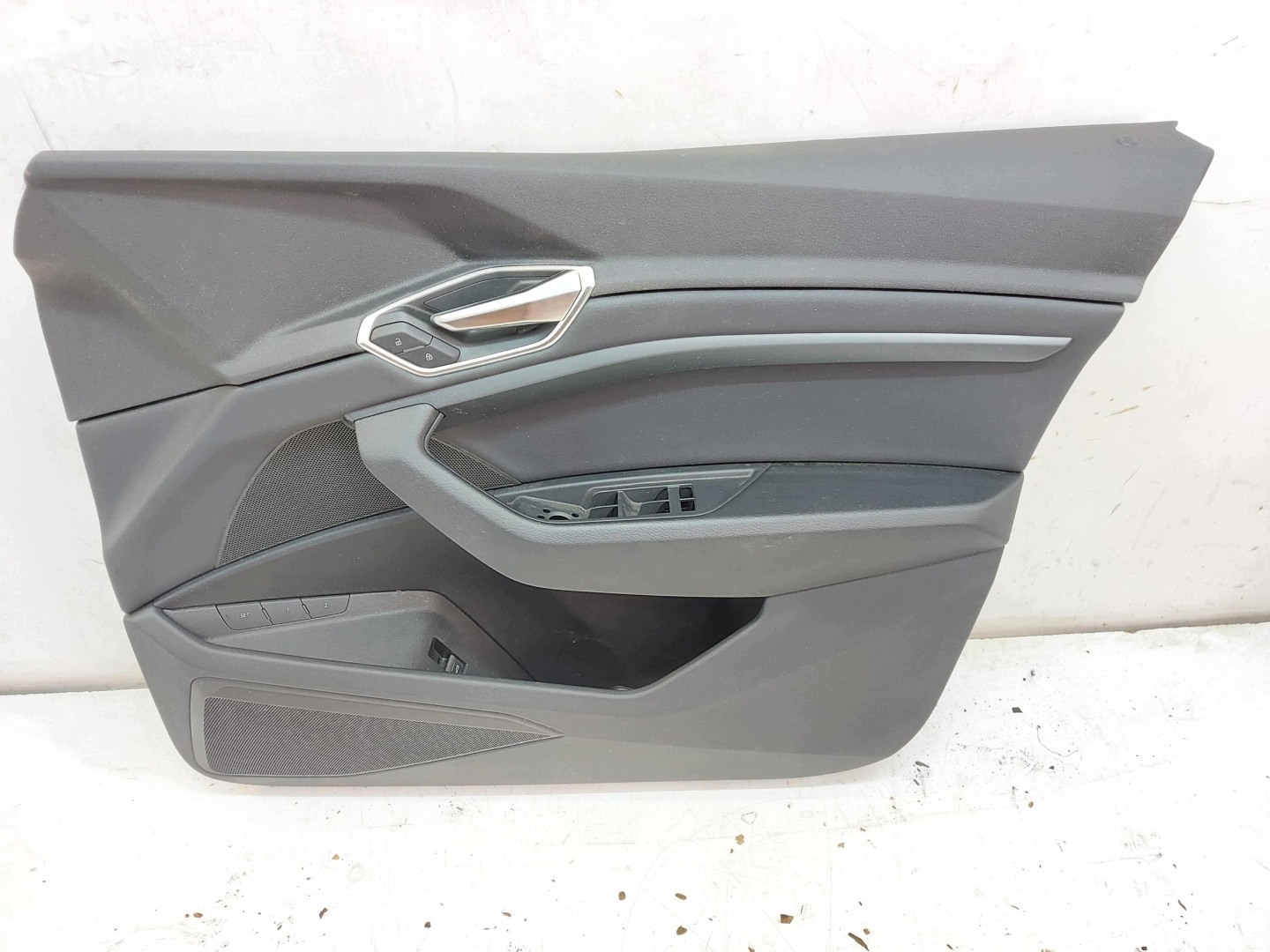 Audi Q8 E-TRON SportBack 4KE upholstery side door right right front