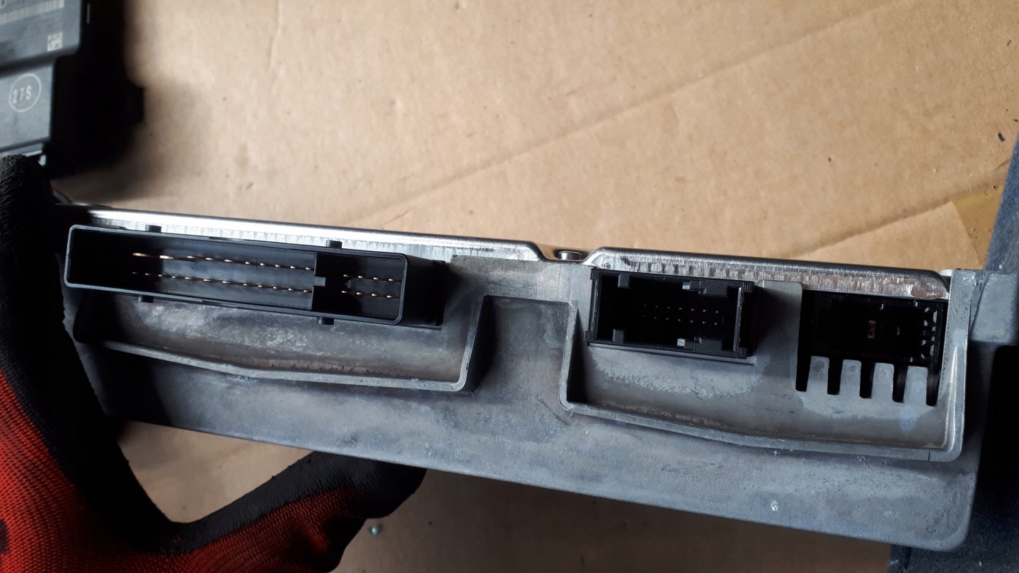S4 B8 LIFT A4 amplifier bang OLUFSEN 8T1035223A