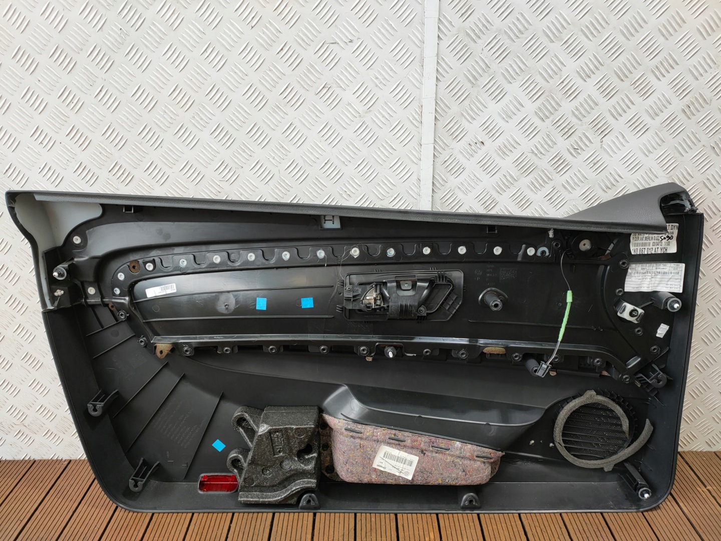 VW SCIROCCO III 08-17 speakers amplifier + upholstery door DYNAUDIO running board