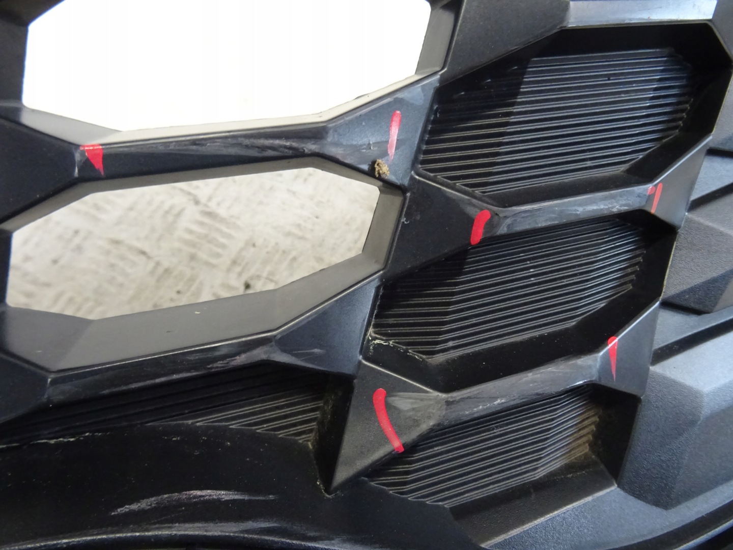 grid of a bumper front front KIA SPORTAGE V 86350-R2000