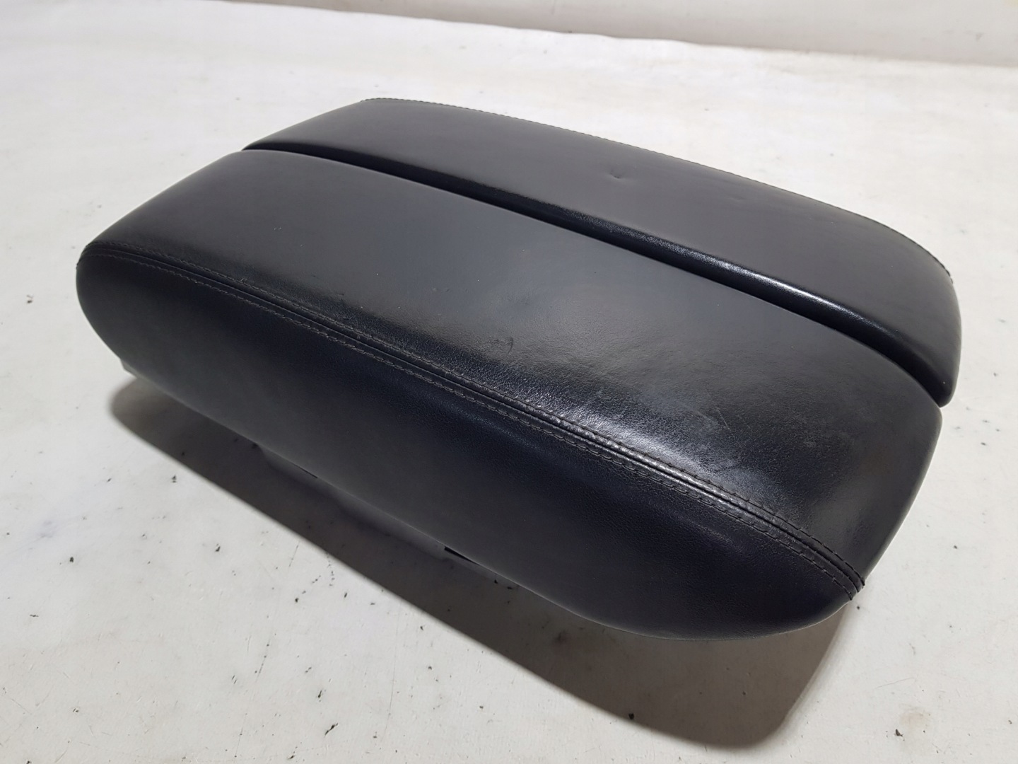 TUNEL central armrest AUDI A8 D4