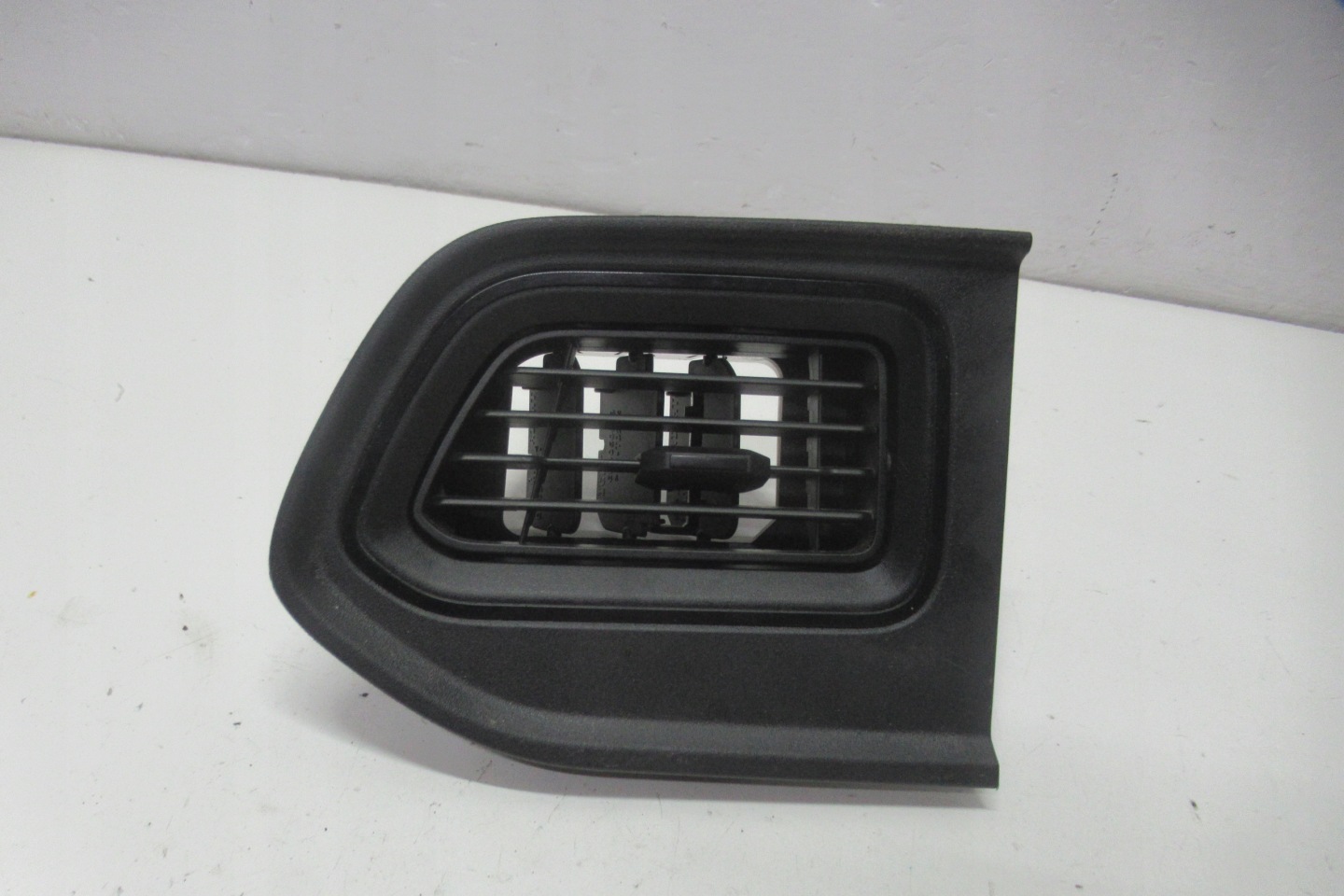MASTER III MOVANO 19R grid air conditioning devices right