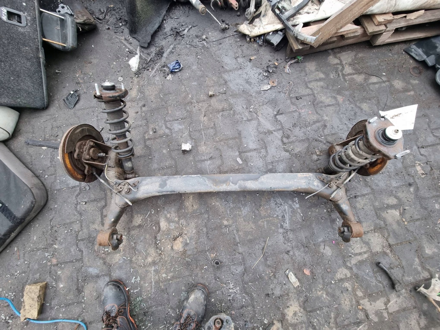 träger / Achsträger heck TOYOTA COROLLA VERSO