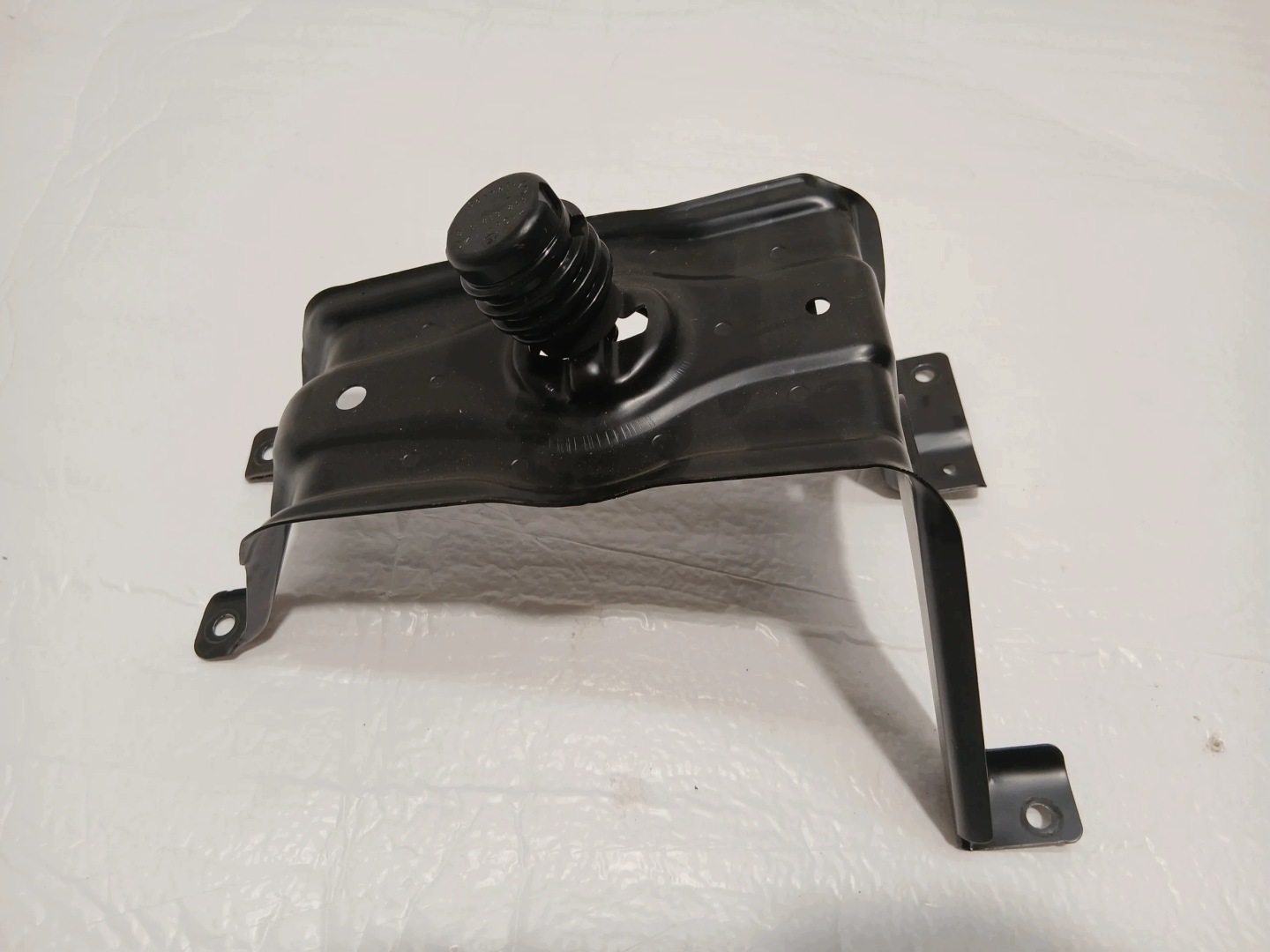 AUDI A4 B9 LIFT Support plaque Roues de la roue de secours 8W0802715B