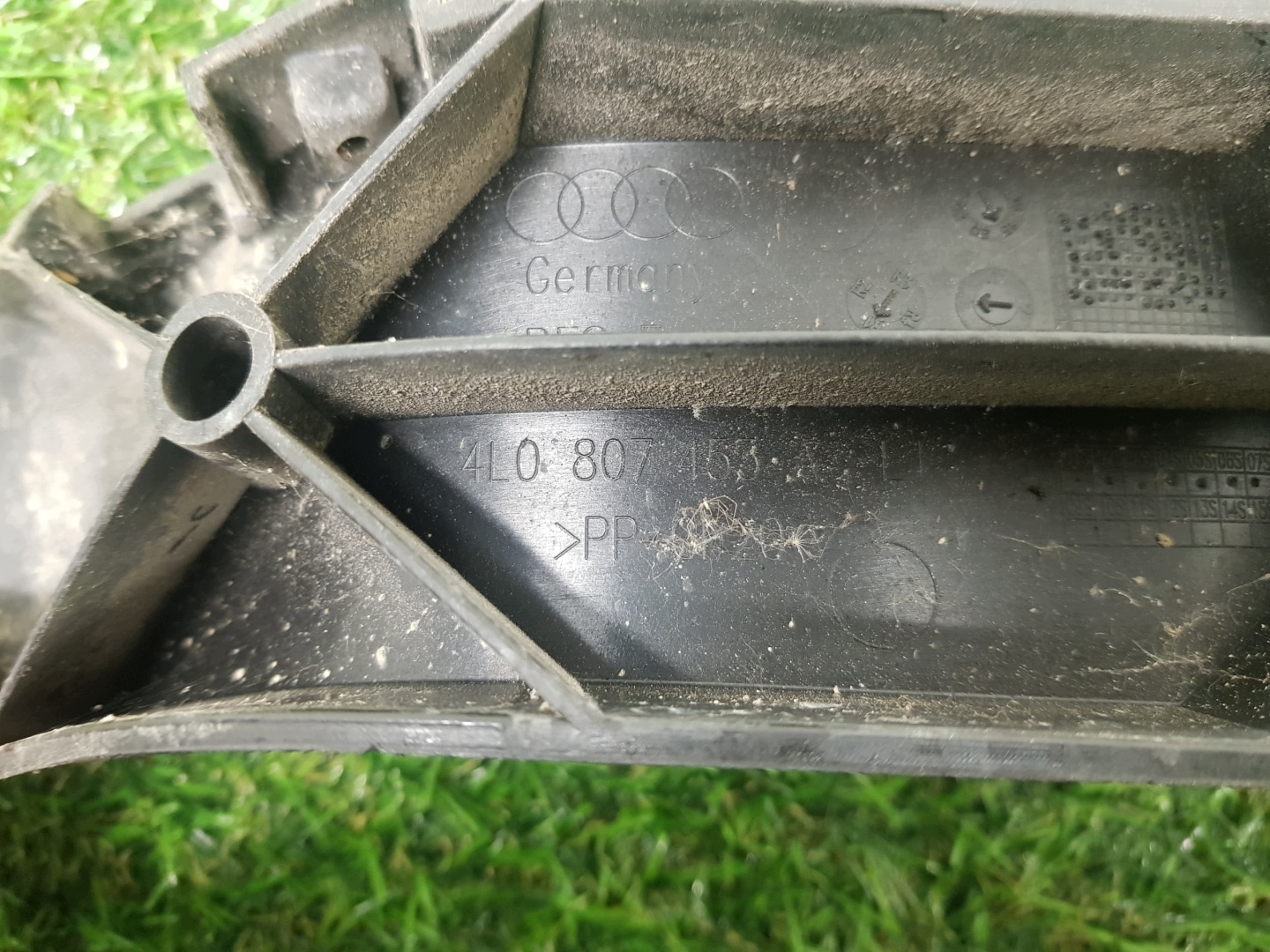 bumper bracket left rear part AUDI Q7 4L0807453