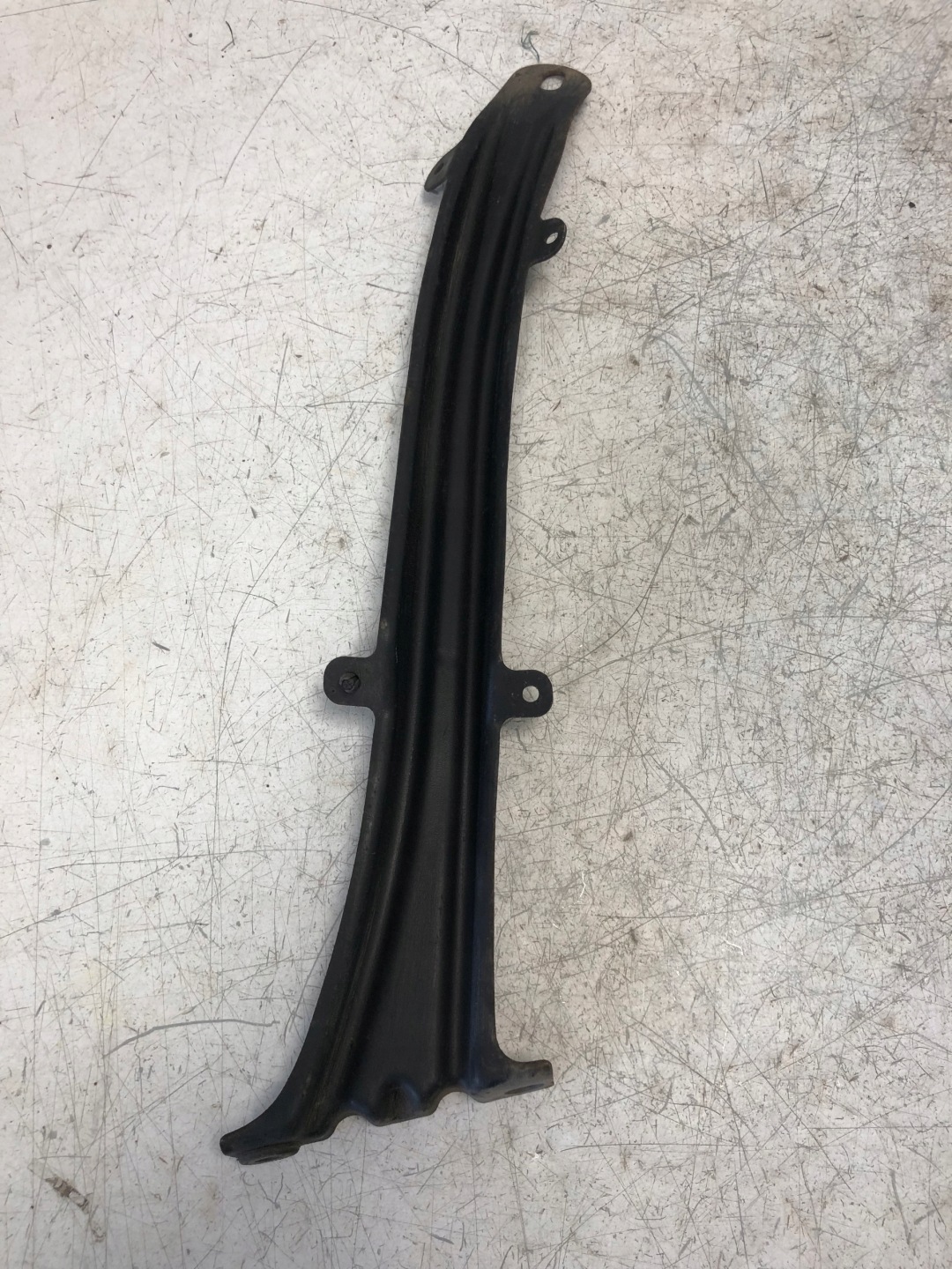 Console Sous vitre MERCEDES W212 A2126280124
