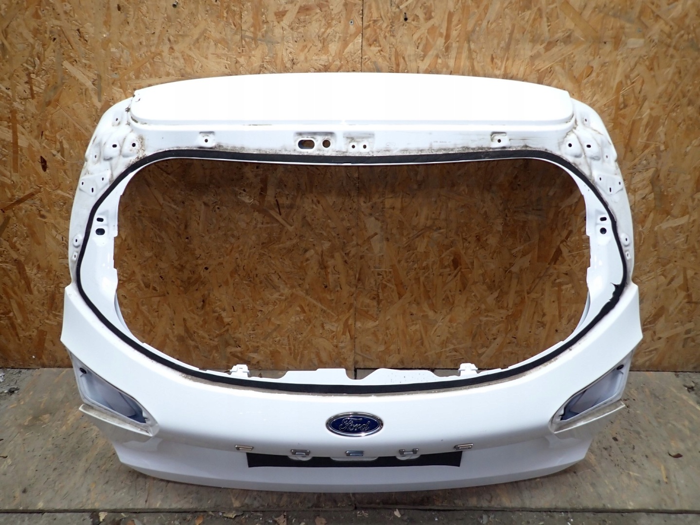 boot door rear cover boot FORD FOCUS MK4 IV KOMBI TURNIER 2018