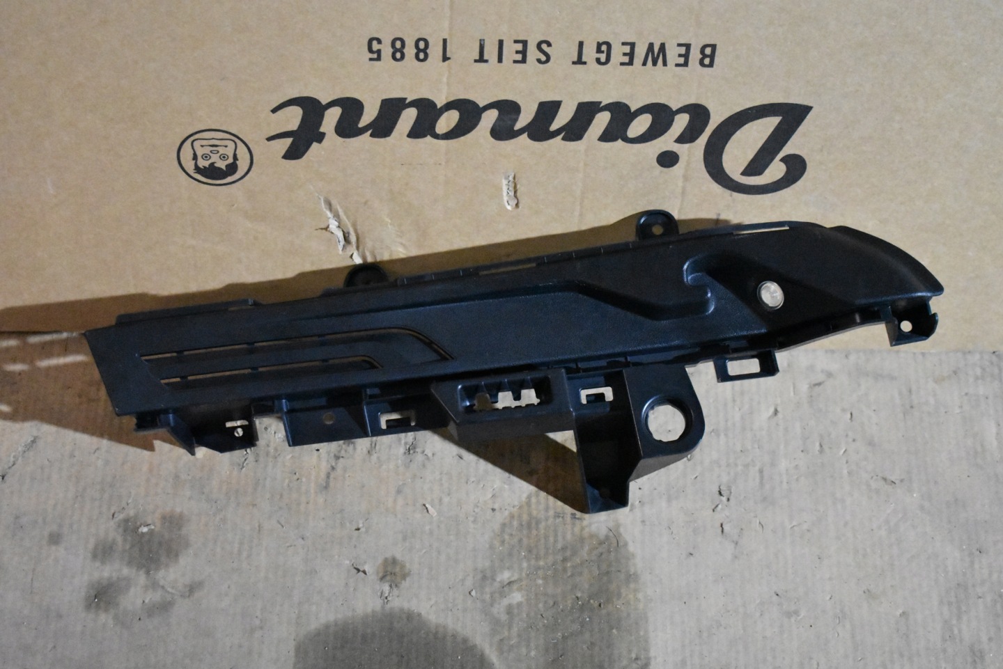 perfect condition moulding cover boot right BMW G01 1 9