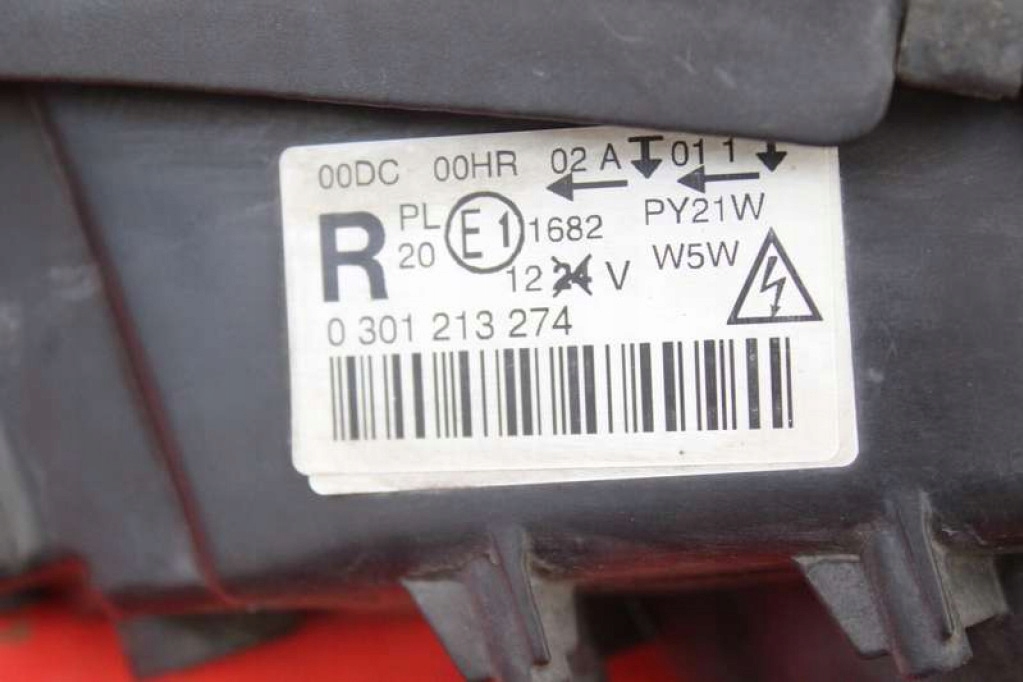 REFLEKTOR right light front XENON EU 0301213274 PEUGEOT 407 04-10