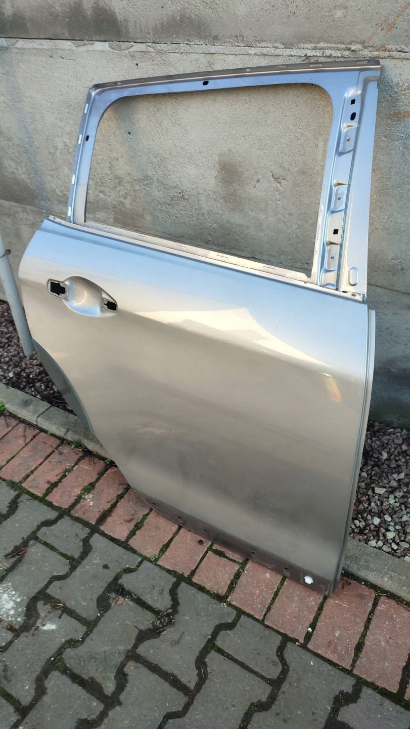 Peugeot 2008 and 2018 rear part side right door