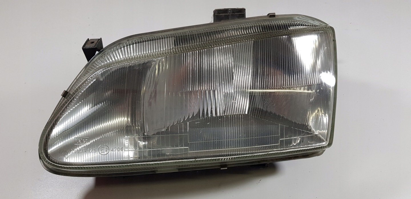 Renault Scenic and 1 REFLEKTOR left light front left