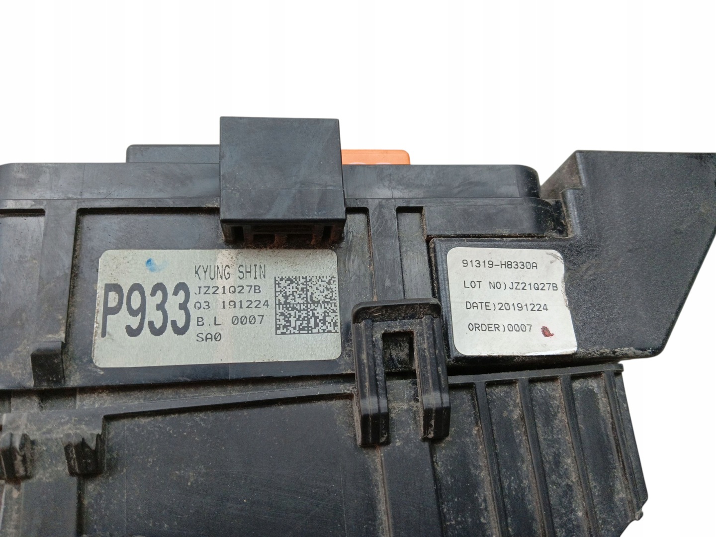 fuse box KIA STONIC 91319-H8330A