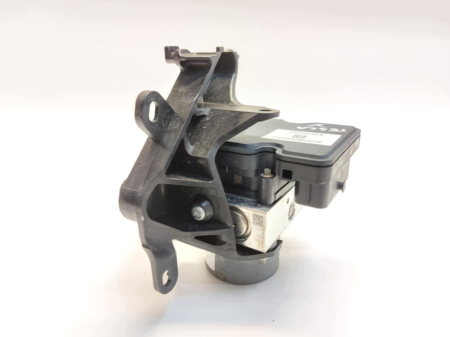 TESLA MODEL Y 2024r Pompa HAMUCLOWA 1044745-00-B