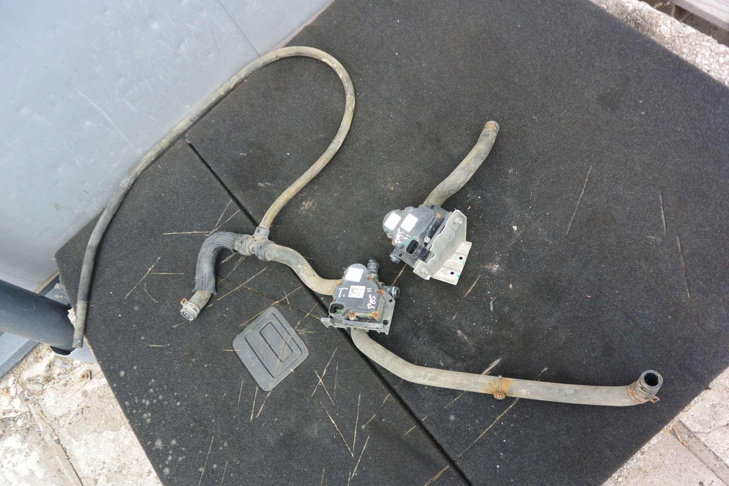PUMPA VENTIL VODE PRIJENOS KPL TESLA MODEL S 12-16