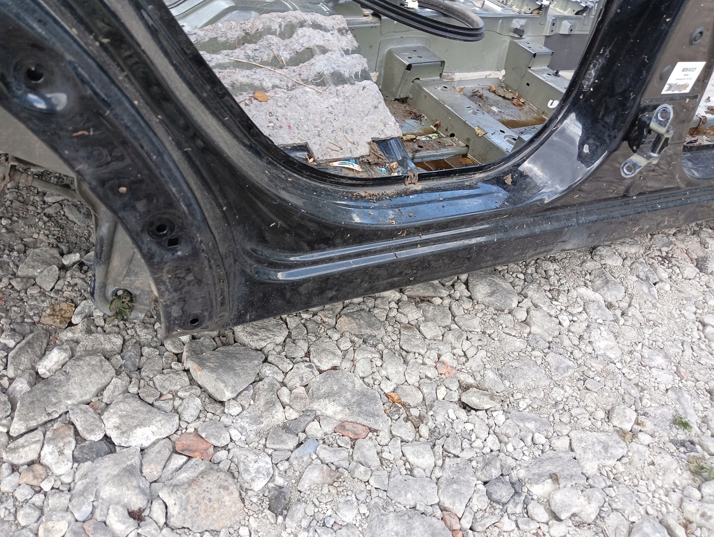 threshold right pillar central RENAULT KADJAR (2015-2018) KOD LAKIERU TEGNE