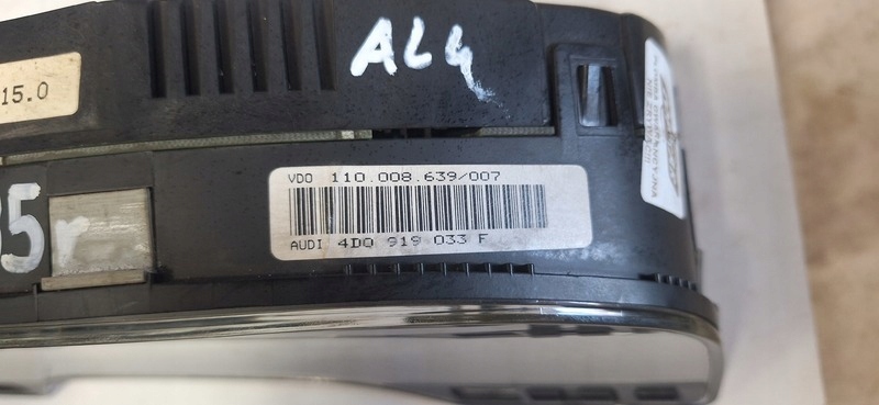 dials dials petrol Audi OE 4D0919033F