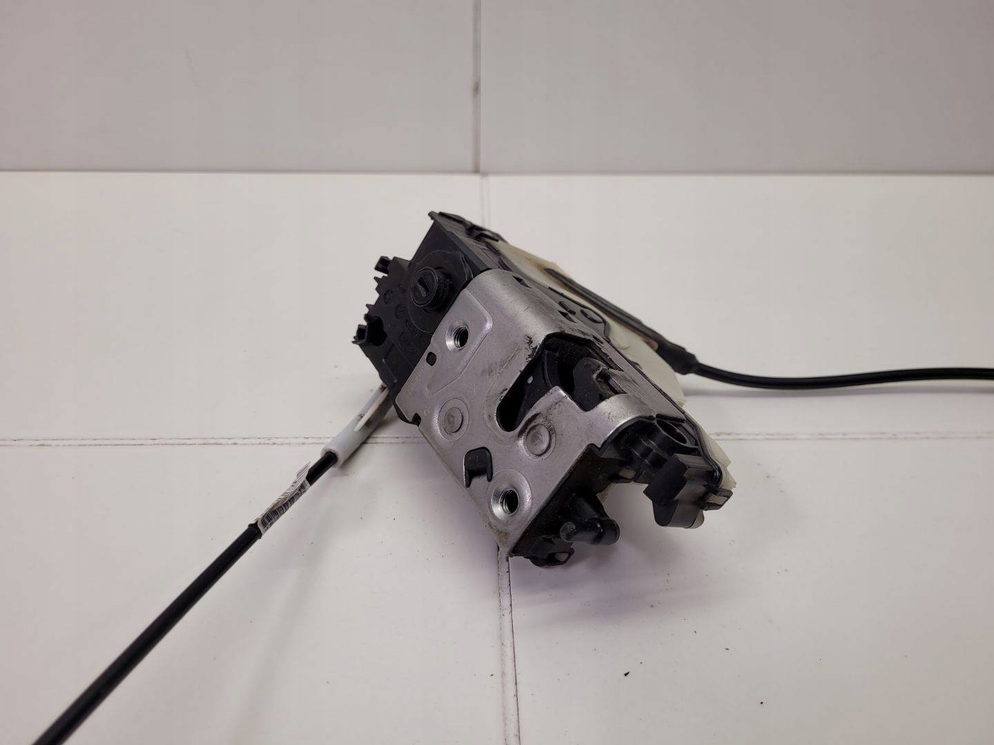 lock door front right side Peugeot 208 2015 98125007B0