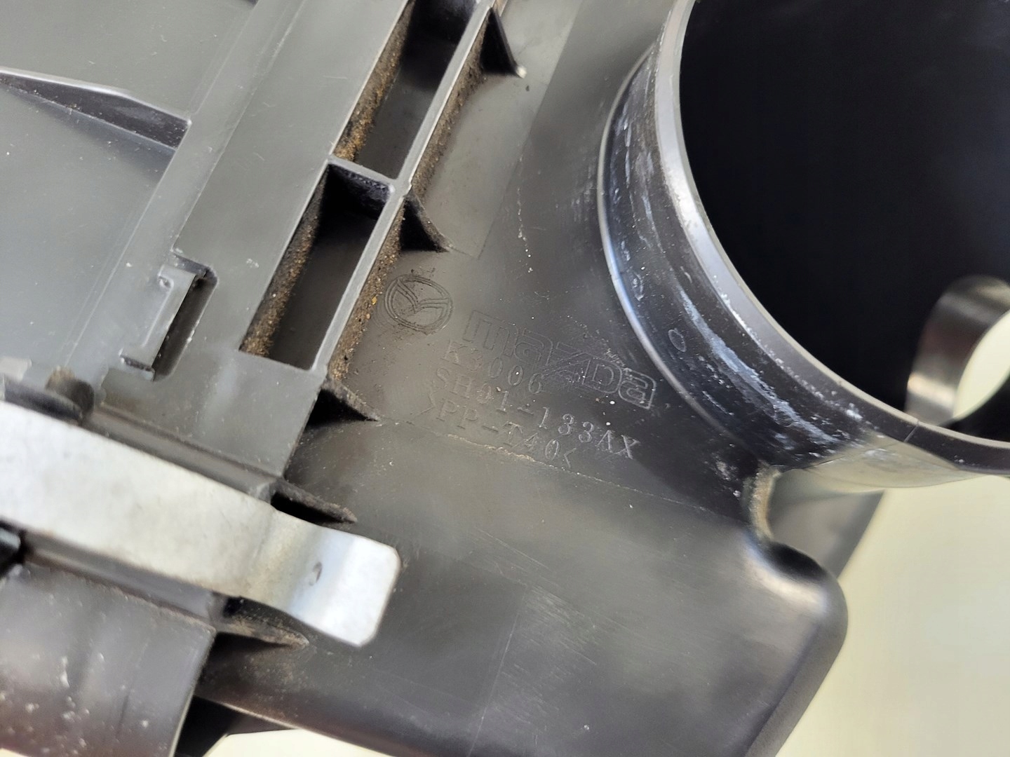 Gehäuse filter luft 2.2 d MAZDA CX-5 und KE SH01-133AY