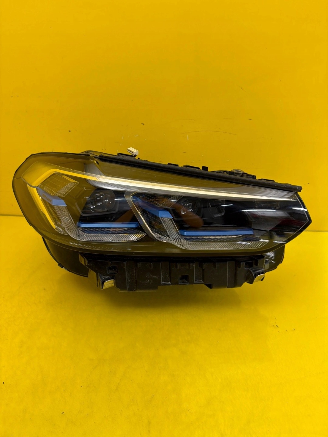 light right BMW X3 G01 Lift Laser 5A29218-06