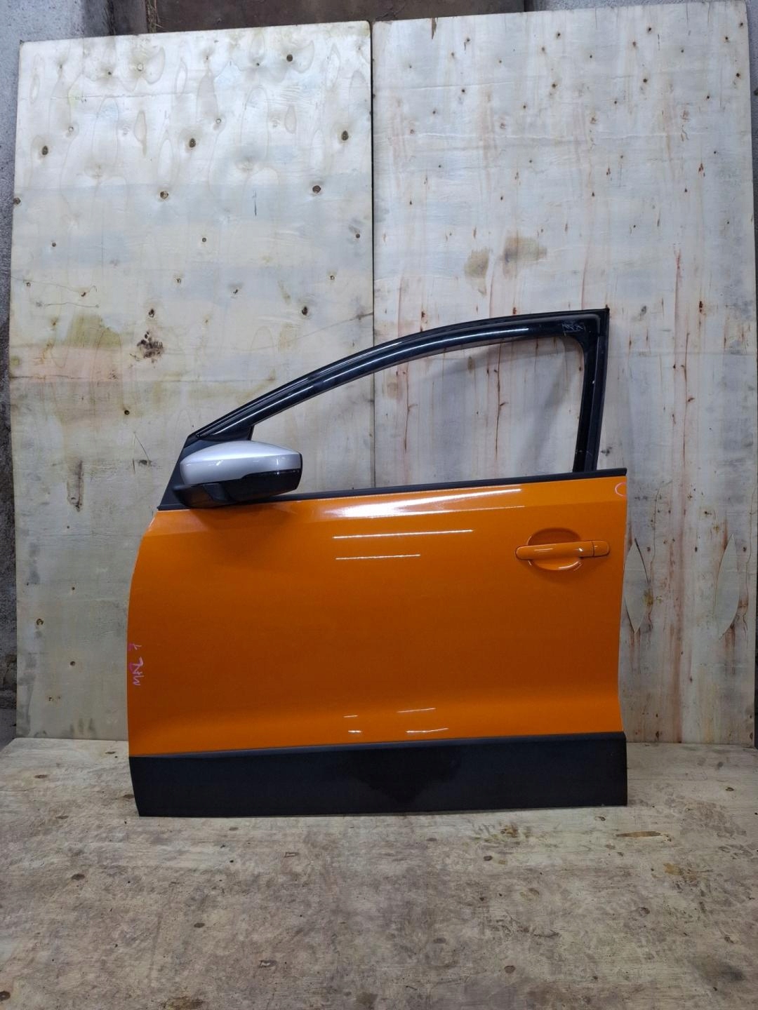 door front left side Volkswagen CrossPolo 5 2014
