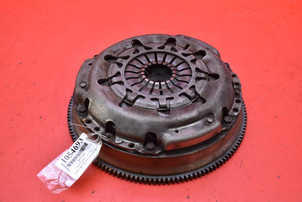 Embrayage Complets 8V21-7563-BD FORD FIESTA MK7 1.4 TDCI 68 KM 08-17