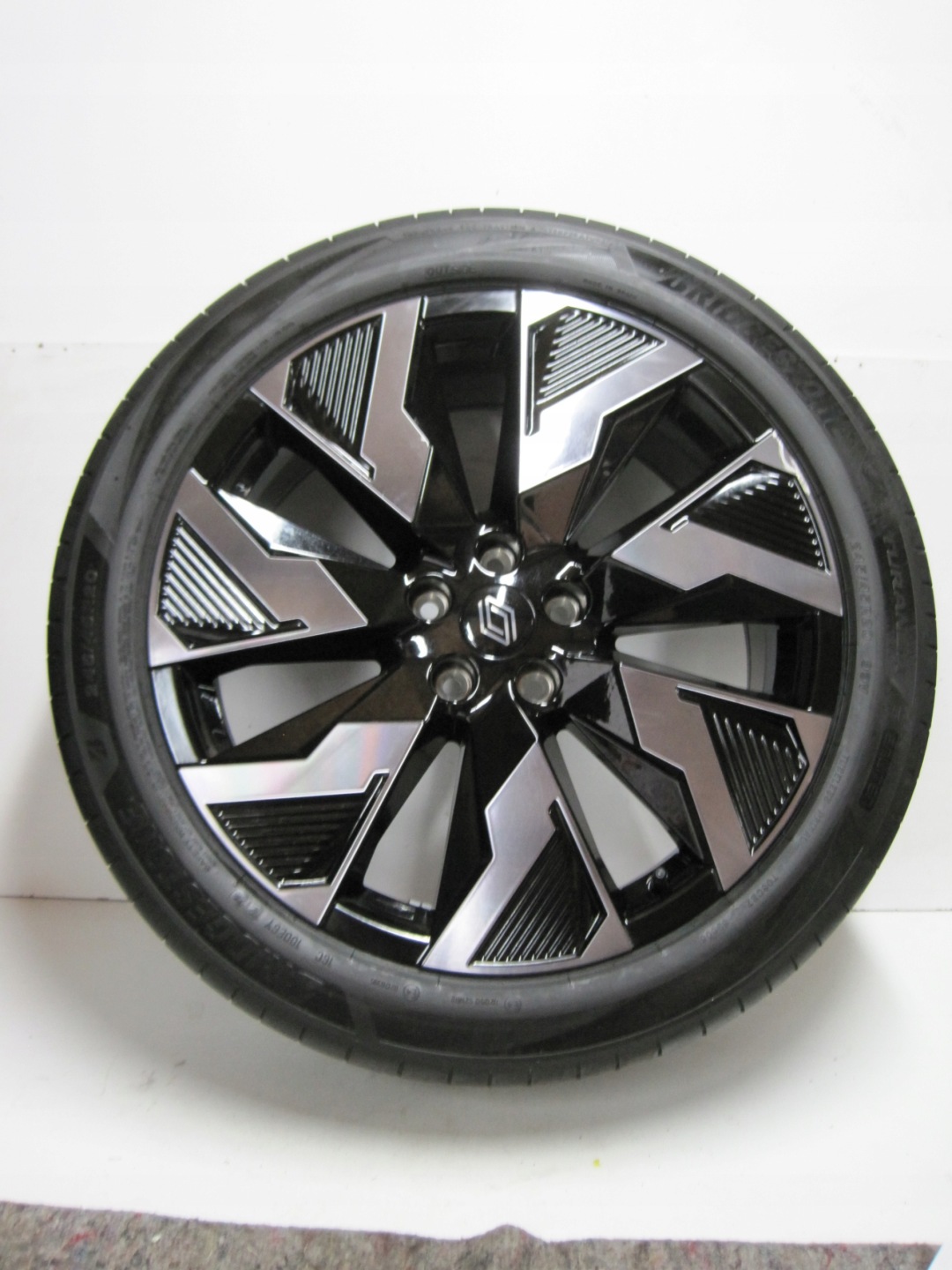 wheels discs tyres RENAULT RAFALE R20 5MM
