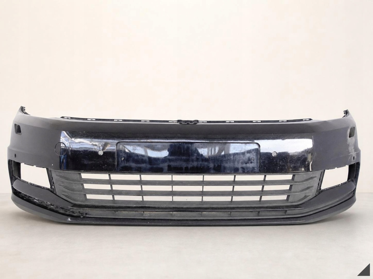 VW TOURAN II 5TA 15- bumper BUMPER + grille + cover front (4xPDC/washers)