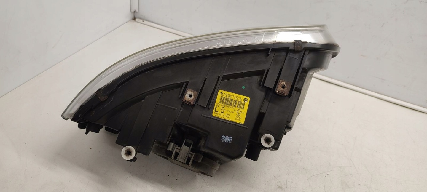 light front front left VW T5