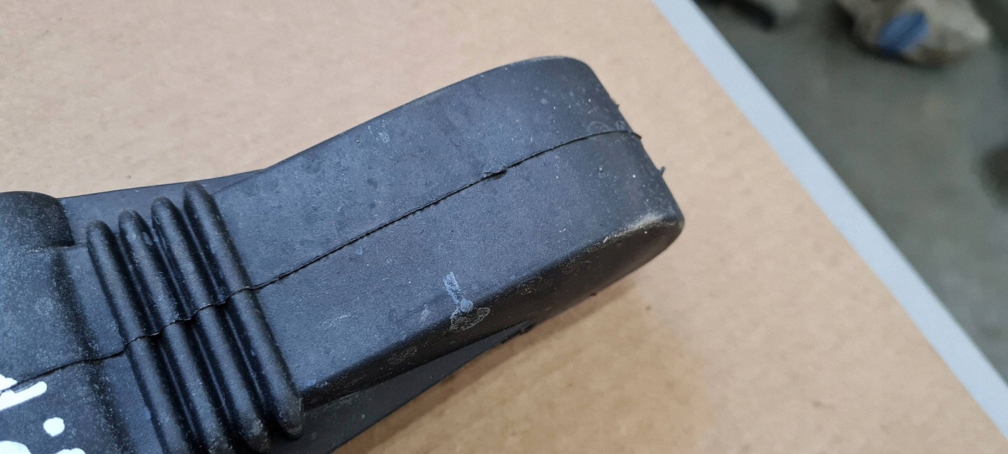 S5 8T A5 LIFT limiter door left right front 8T0837249