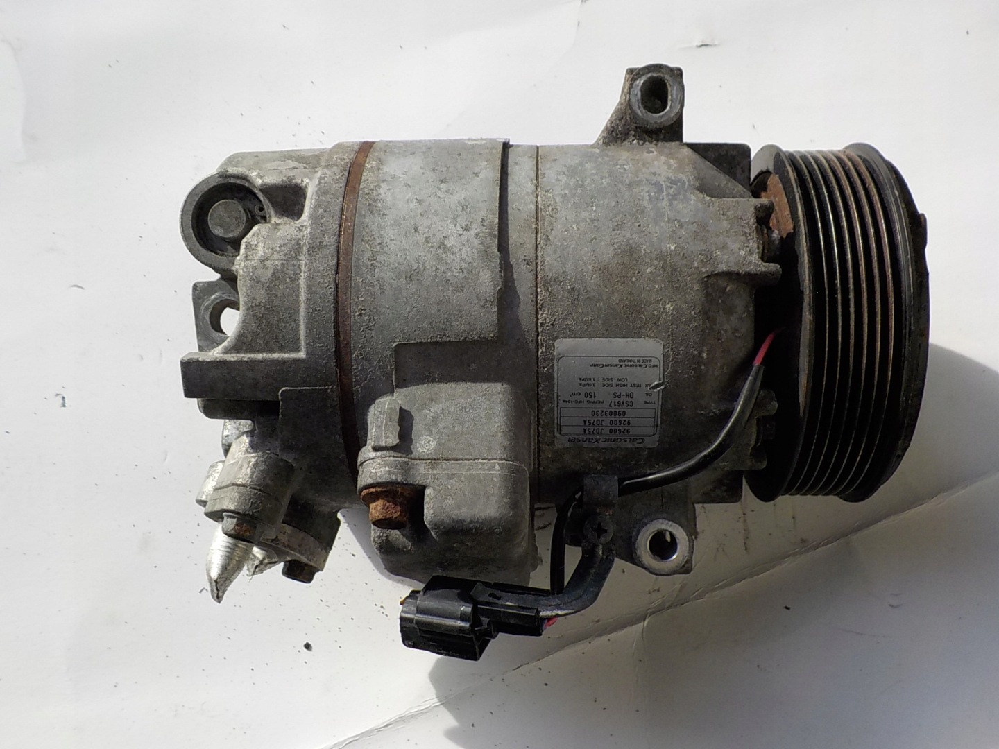 NISSAN QASHQAI J10 2.0 DCI original compressor pump of the air conditioning 92600JD75A