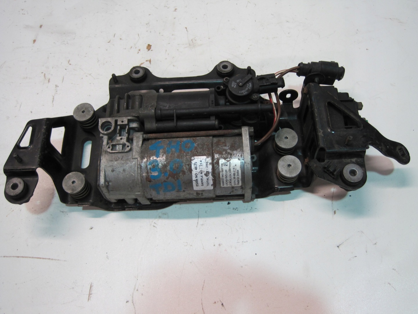 pump springing AUDI A8 D4 4H0 4H0616005C