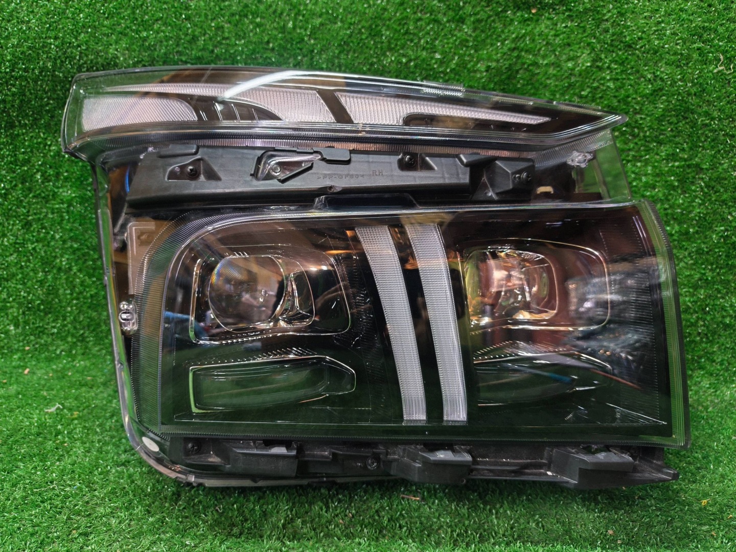 REFLEKTOR right front HYUNDAI SANTA FE IV 24- LIFT FULL LED NR.1518
